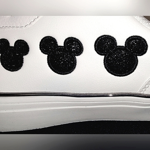 NWT! Disney Mickey Mouse Sparkle Sneakers for Women Size 8 - Picture 6 of 12